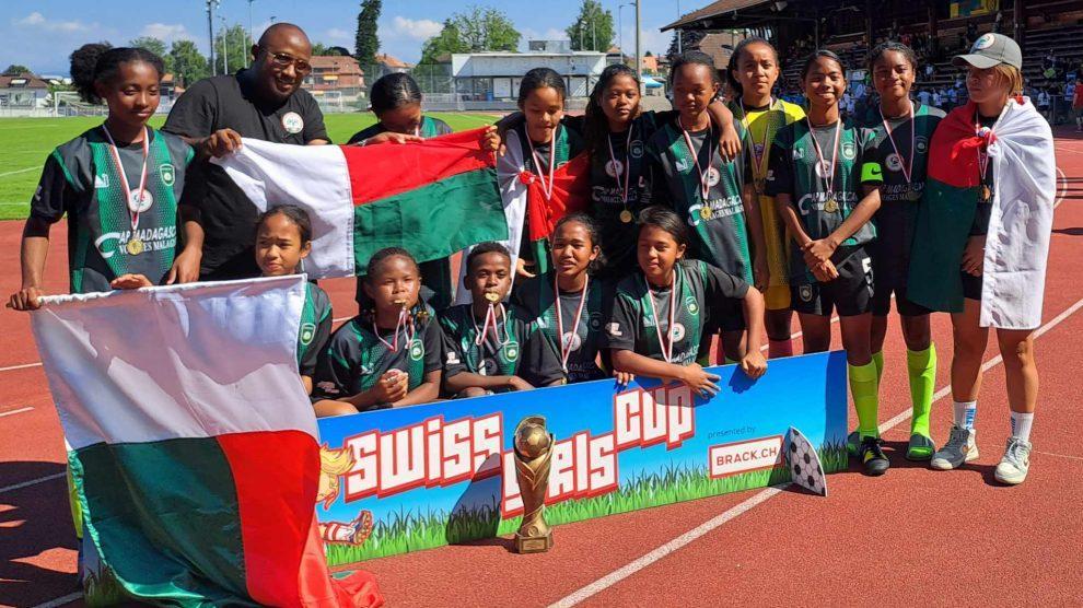 FOOT – SWISS GIRLS CUP U15F – Yfomac troisième sur trente-deux équipes FOOT – SWISS GIRLS CUP U15F – Yfomac troisième sur trente-deux équipes