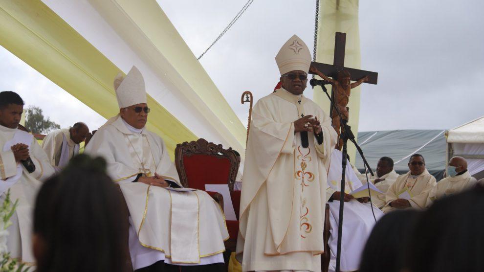 RELIGION – Les catholiques rendent hommage à Mgr Odon Razanakolona RELIGION – Les catholiques rendent hommage à Mgr Odon Razanakolona