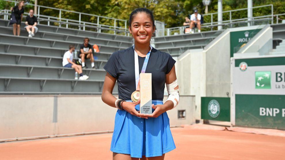 TENNIS – CHAMPIONNAT DE FRANCE – Sarah Tiantsoa Rakotomanga ravit le titre en catégorie 17-18 TENNIS – CHAMPIONNAT DE FRANCE – Sarah Tiantsoa Rakotomanga ravit le titre en catégorie 17-18
