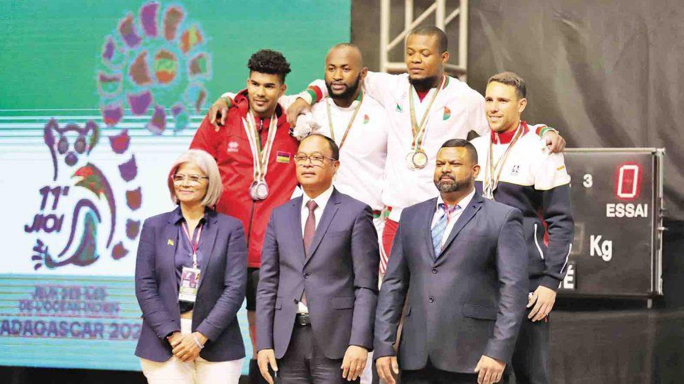 JEUX DES ILES – L’haltérophilie rafle tout JEUX DES ILES – L’haltérophilie rafle tout