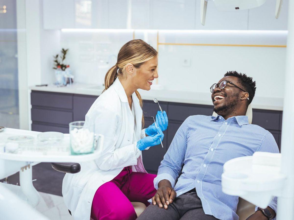 La psychologie du soin dentaire : l’impact des dentistes sur la confiance et le bien-être des patients La psychologie du soin dentaire : l’impact des dentistes sur la confiance et le bien-être des patients