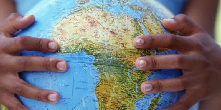 Ces 8 pays africains sont surendettés et risquent gros, 13 autres pays en danger Ces 8 pays africains sont surendettés et risquent gros, 13 autres pays en danger