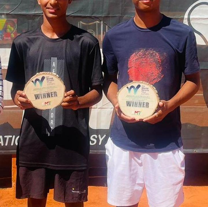 DOUBLE – Tefy Ranja Rabarijaona et Rurik Rajini titrés DOUBLE – Tefy Ranja Rabarijaona et Rurik Rajini titrés