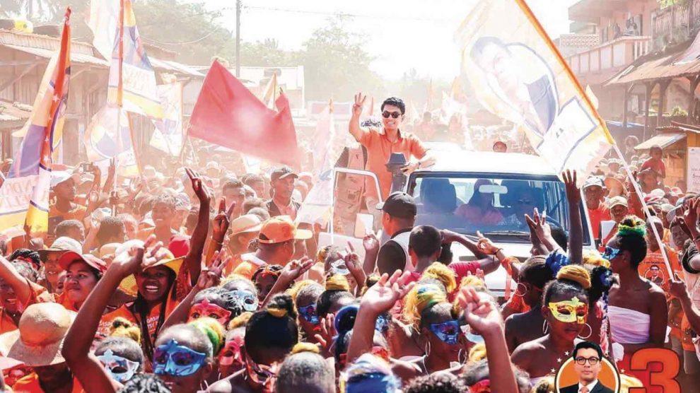 CAMPAGNE ÉLECTORALE – Rajoelina enclenche la vitesse supérieure CAMPAGNE ÉLECTORALE – Rajoelina enclenche la vitesse supérieure