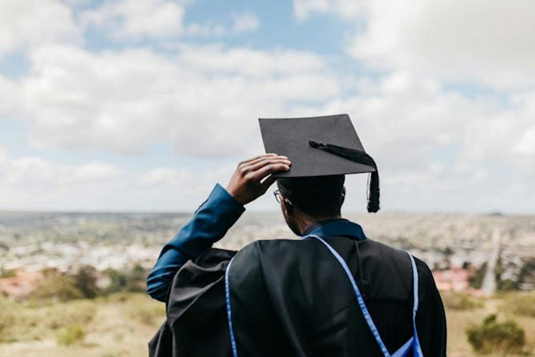L’Afrique a Besoin de Plus de Titulaires de Doctorat, mais les Moyens Constituent un Obstacle pour les Étudiants L’Afrique a Besoin de Plus de Titulaires de Doctorat, mais les Moyens Constituent un Obstacle pour les Étudiants