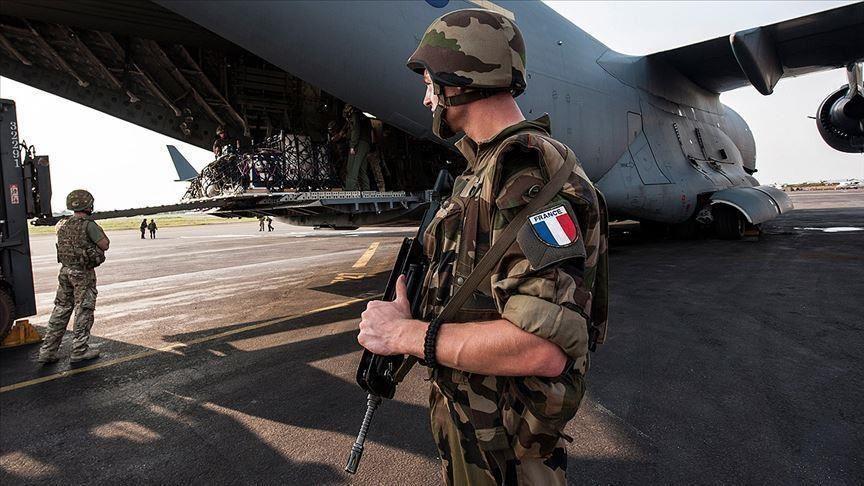 Considérablement Réduits, les Effectifs de la France en Afrique Subsaharienne Reculent à 2 280 Hommes Considérablement Réduits, les Effectifs de la France en Afrique Subsaharienne Reculent à 2 280 Hommes
