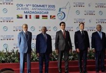 Macron Veut Créer les « Conditions » du « Pardon » pour la Colonisation Macron Veut Créer les "Conditions" du "Pardon" pour la Colonisation