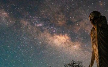 Trois Essaims D’Étoiles Filantes en une Nuit Trois Essaims D’Étoiles Filantes en une Nuit