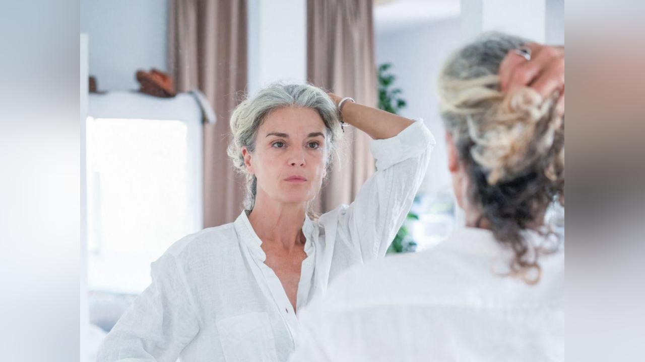 Cheveux Blancs comme Mécanisme de Défense Contre Cancer Cheveux Blancs comme Mécanisme de Défense Contre Cancer