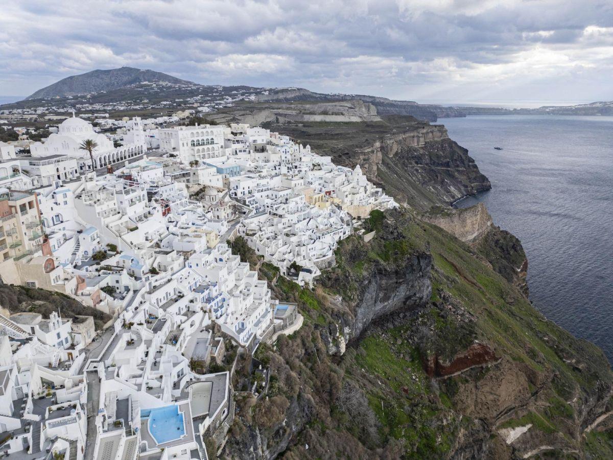 Chant du Magma Révèle Crise Sismique À Santorin Chant du Magma Révèle Crise Sismique À Santorin