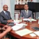 Foyer de Tension: le Gouvernement sous Pression Foyer de Tension: le Gouvernement sous Pression