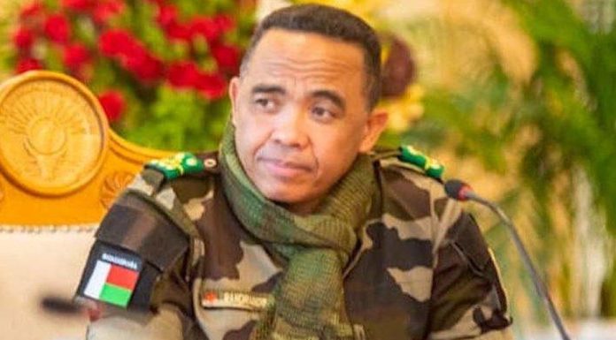 Recouvrement des Biens Mal Acquis par L’État Recouvrement des Biens Mal Acquis par L'État