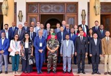 L’État et le Secteur Privé Main dans la Main L’État et le Secteur Privé Main dans la Main