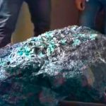 Découverte D’Un Bloc D’Éméraude au Palais D’Ambohitsorohitra Découverte D'Un Bloc D'Éméraude au Palais D'Ambohitsorohitra