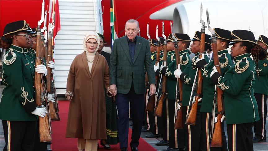 Sommet du G20: Erdogan Arrive À Johannesburg Sommet du G20: Erdogan Arrive À Johannesburg