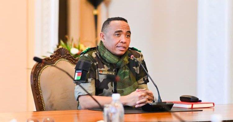 Déplacement Secret du Colonel Randrianirina à Dubaï Déplacement Secret du Colonel Randrianirina à Dubaï