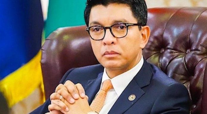 Une Enquête Parlementaire sur la Poursuite de Rajoelina Une Enquête Parlementaire sur la Poursuite de Rajoelina