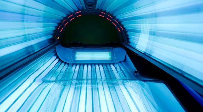 Cabines UV et Cancer: Usagers Subissent Dommages ÉNormes Cabines UV et Cancer: Usagers Subissent Dommages ÉNormes