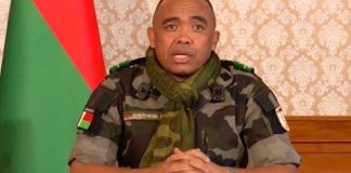 Transition vers une Réforme de Fond par le Chef de L’État Transition vers une Réforme de Fond par le Chef de L'État