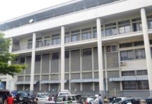 Versement de Primes: le Ton Monte parmi les Rangs Versement de Primes: le Ton Monte parmi les Rangs