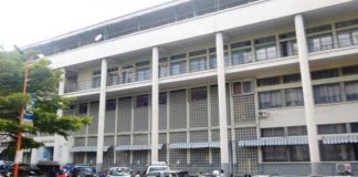 Versement de Primes: le Ton Monte parmi les Rangs Versement de Primes: le Ton Monte parmi les Rangs