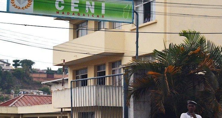 Sénatoriales: Controverse sur le Feu Vert de la HCC Sénatoriales: Controverse sur le Feu Vert de la HCC