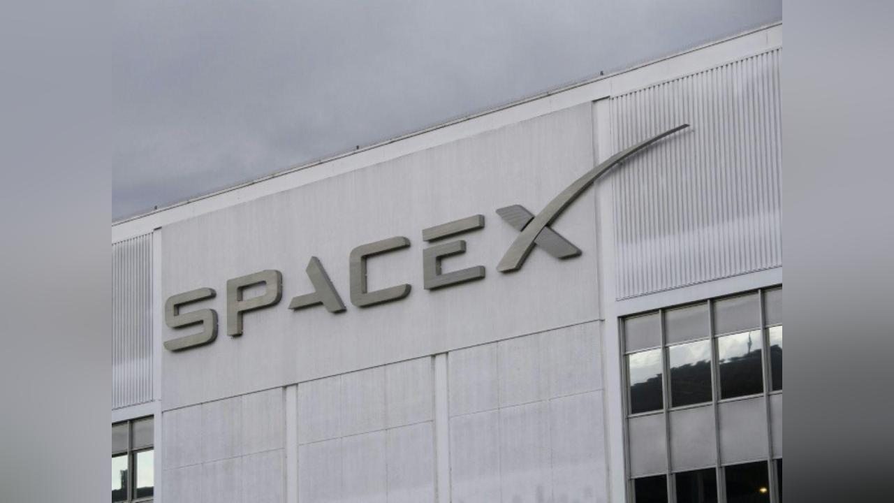 Elon Musk Change de Cap: la Lune Avant Mars Elon Musk Change de Cap: la Lune Avant Mars