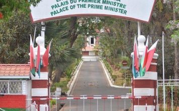 Nomination du Premier Ministre et Course aux Ministères Nomination du Premier Ministre et Course aux Ministères