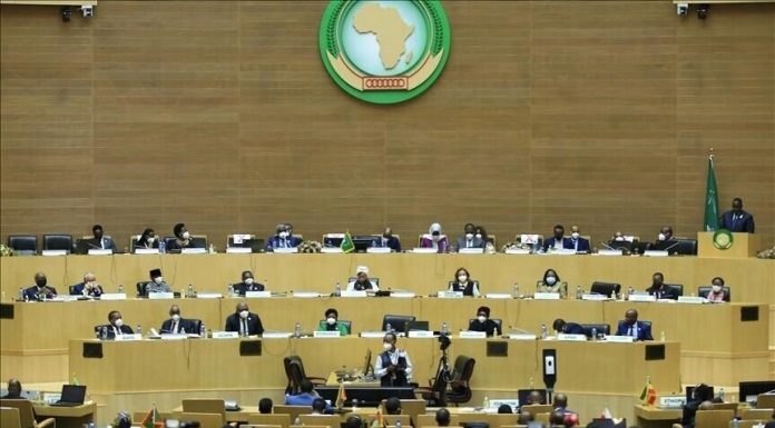 De L’Oua À L’Ua: Panafricanisme et Souveraineté De L'Oua À L'Ua: Panafricanisme et Souveraineté