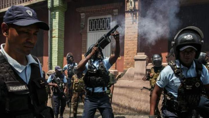 Madagascar: les Raids Nocturnes Alimentent la Crise Madagascar: les Raids Nocturnes Alimentent la Crise