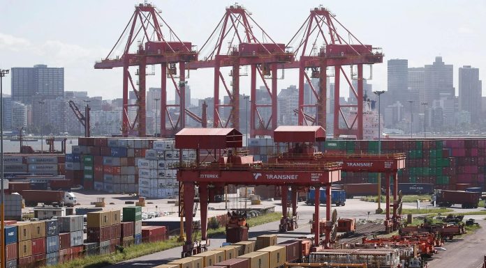 Le Détroit D’Ormuz Secoue L’économie Africaine Le Détroit D'Ormuz Secoue L'économie Africaine