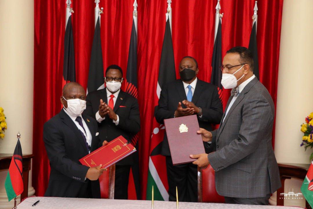 Chakwera and Kenyatta sign 8 instruments of cooperation: “Commit to help tackle political instability in Mozambique” Chakwera and Kenyatta sign 8 instruments of cooperation: “Commit to help tackle political instability in Mozambique”