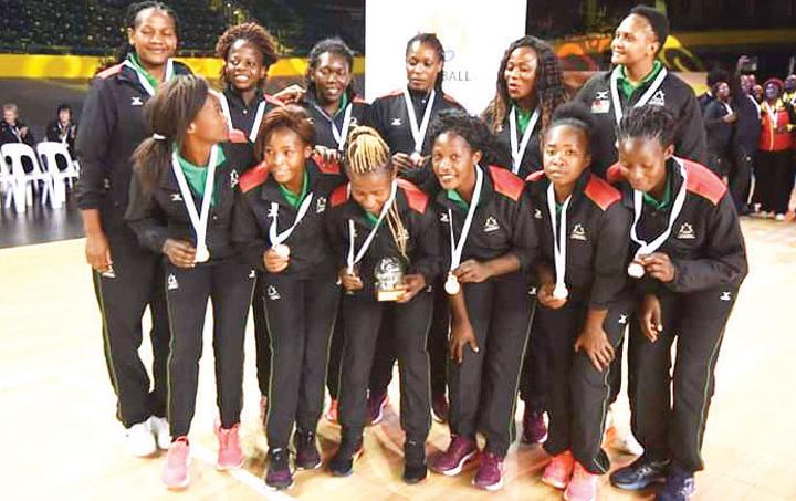 Players shun Queens camp