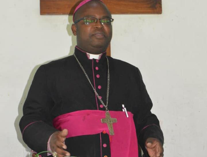 Ridiculously extravagant: Church of England sister church offers bishop $1 million retirement package Ridiculously extravagant: Church of England sister church offers bishop $1 million retirement package