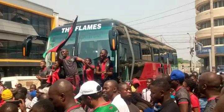 FDH Bank spoils Malawi’s Flames with MK190 million Yutong bus