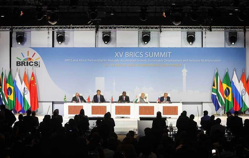 BRICS’ Middle East Expansion: Towards an Interactive Regional-Global Mechanism BRICS’ Middle East Expansion: Towards an Interactive Regional-Global Mechanism