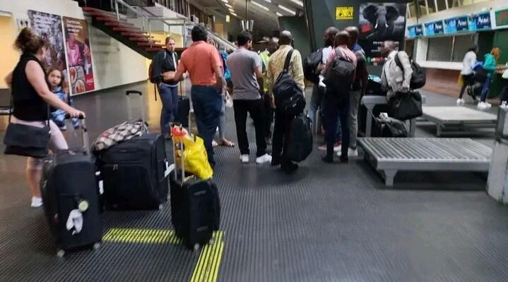 Passengers stranded after Ethiopian Airlines plane develops fault