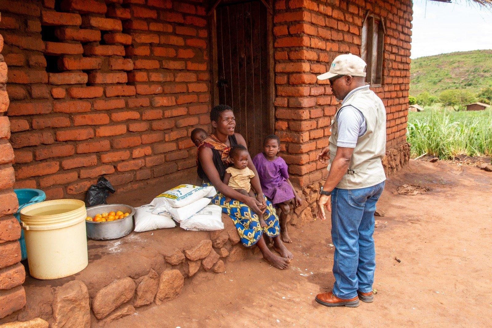 Malawians Rejoice: VP Usi’s Food Distribution Initiative Eases Hunger Pangs Malawians Rejoice: VP Usi’s Food Distribution Initiative Eases Hunger Pangs