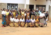 Lilongwe DHO Praises Mother Care Groups for Immunization Lilongwe DHO Praises Mother Care Groups for Immunization