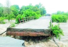 Rains cause extensive damage, disrupt travel Rains cause extensive damage, disrupt travel