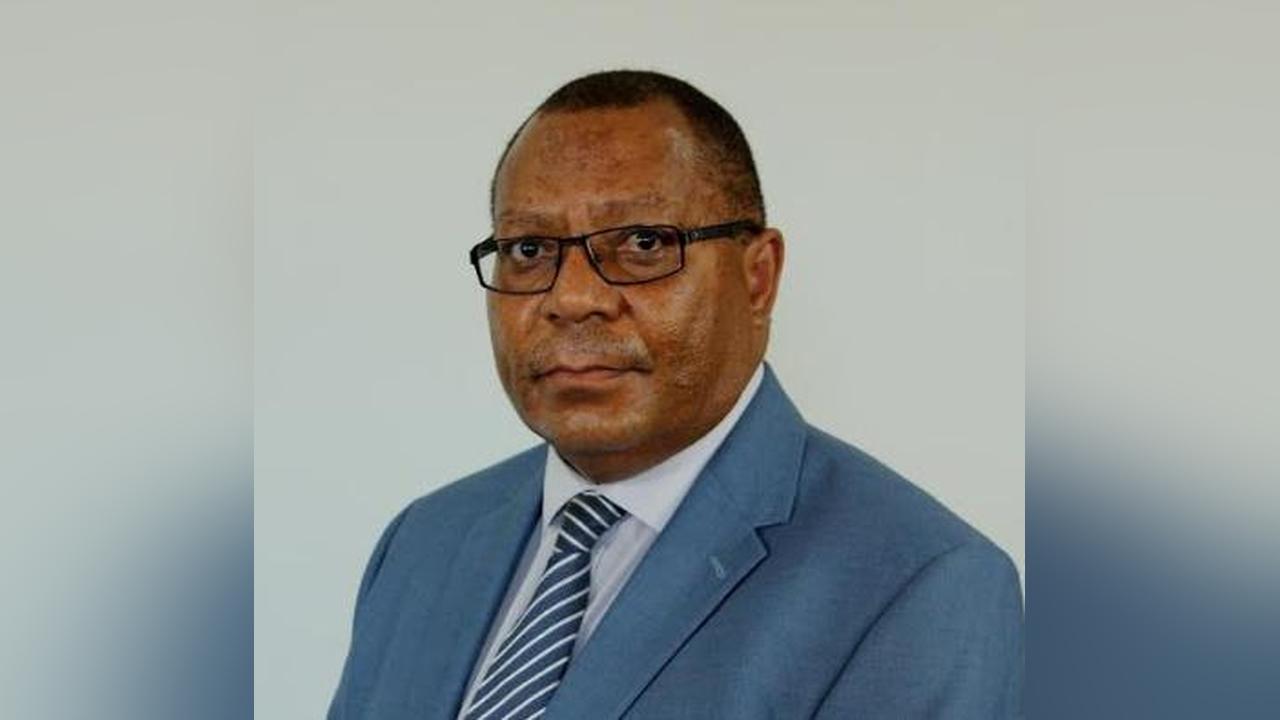 Kwacha's Secret Fall: MRA and RBM's Divergent Views Kwacha's Secret Fall: MRA and RBM's Divergent Views