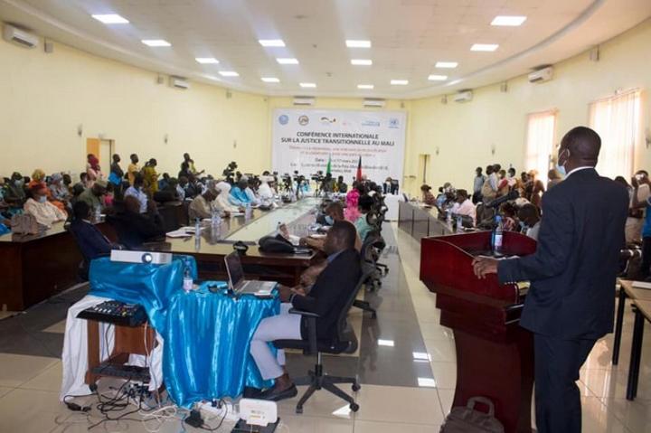 Troisièmes audiences publiques de la CVJR : Salve de témoignages inédits sur les disparitions de Cabral, Maraba Kassoum et Hammadoun Dicko Troisièmes audiences publiques de la CVJR : Salve de témoignages inédits sur les disparitions de Cabral, Maraba Kassoum et Hammadoun Dicko