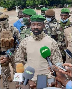 Politique : Assimi Goïta démet le président et le Premier ministre