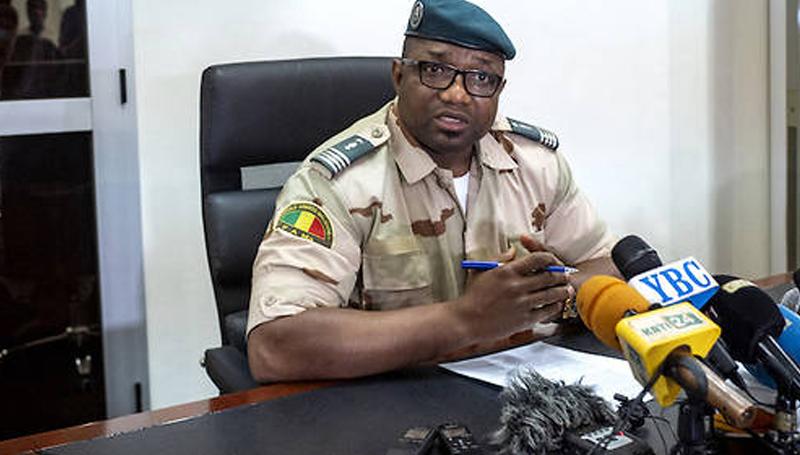 Le commandant Baba Cissé, conseiller spécial du vice-président hier face à la presse: » Le président de la Transition et le Premier ministre ont démissionné suite à des disfonctionnements » « Les personnes arrêtées seront libérées progressivement » Le commandant Baba Cissé, conseiller spécial du vice-président hier face à la presse: » Le président de la Transition et le Premier ministre ont démissionné suite à des disfonctionnements » « Les personnes arrêtées seront libérées progressivement »