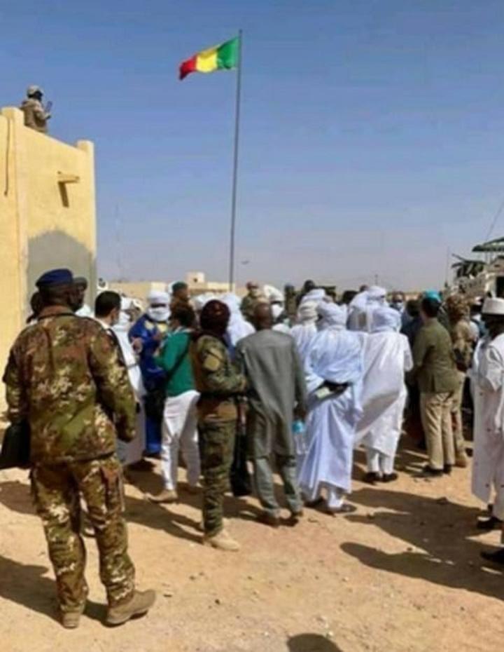 Gouvernance chaotique des colonels spécialistes en putsch: le Nord et le Centre en feu, guéguerre politicienne au sud Gouvernance chaotique des colonels spécialistes en putsch: le Nord et le Centre en feu, guéguerre politicienne au sud