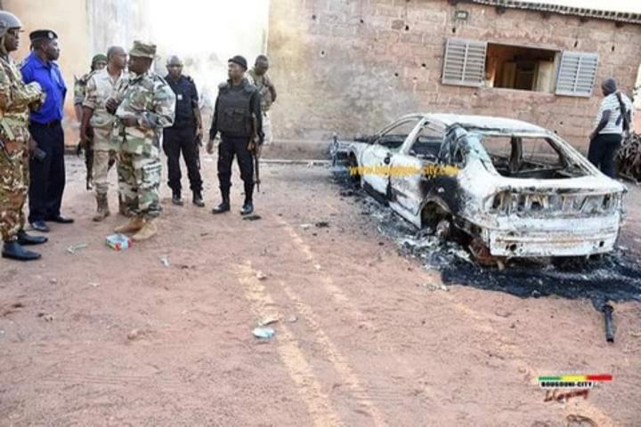 Attaque terroriste contre le poste de contrôle de Bougouni faisant cinq morts : Le laxisme et la négligence des autorités sécuritaires dénudés Attaque terroriste contre le poste de contrôle de Bougouni faisant cinq morts : Le laxisme et la négligence des autorités sécuritaires dénudés