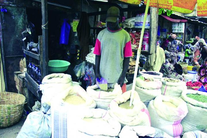 Flambée des prix des produits de première nécessité : La grosse épine sous les pieds de la transition Flambée des prix des produits de première nécessité : La grosse épine sous les pieds de la transition