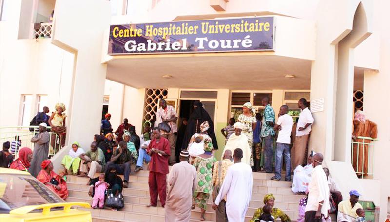 Sinistre à l’hôpital Gabriel Touré : Une salle submergée les pluies torrentielles Sinistre à l’hôpital Gabriel Touré : Une salle submergée les pluies torrentielles