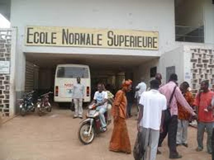 Grève des enseignants : Le SNESUP récidive Grève des enseignants : Le SNESUP récidive