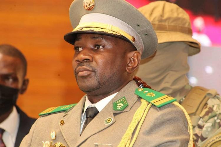 Entre Nous : Un an perdu !!! Entre Nous : Un an perdu !!!